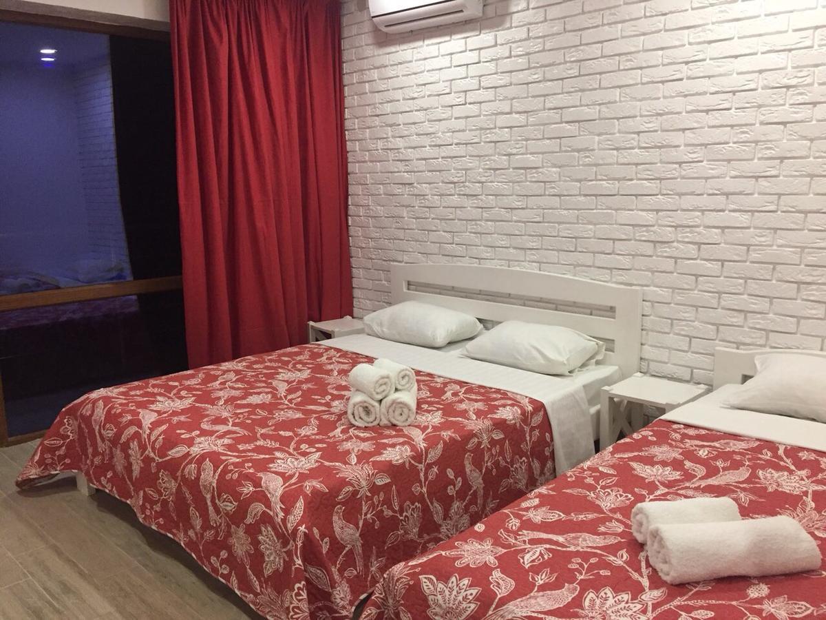 Золотий Лев Hotel Zatoka Exterior photo