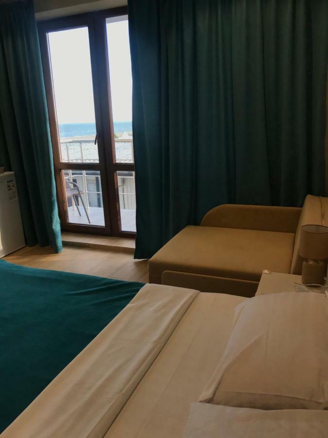 Золотий Лев Hotel Zatoka Exterior photo
