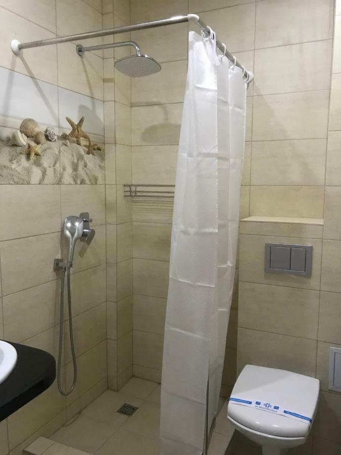 Золотий Лев Hotel Zatoka Exterior photo